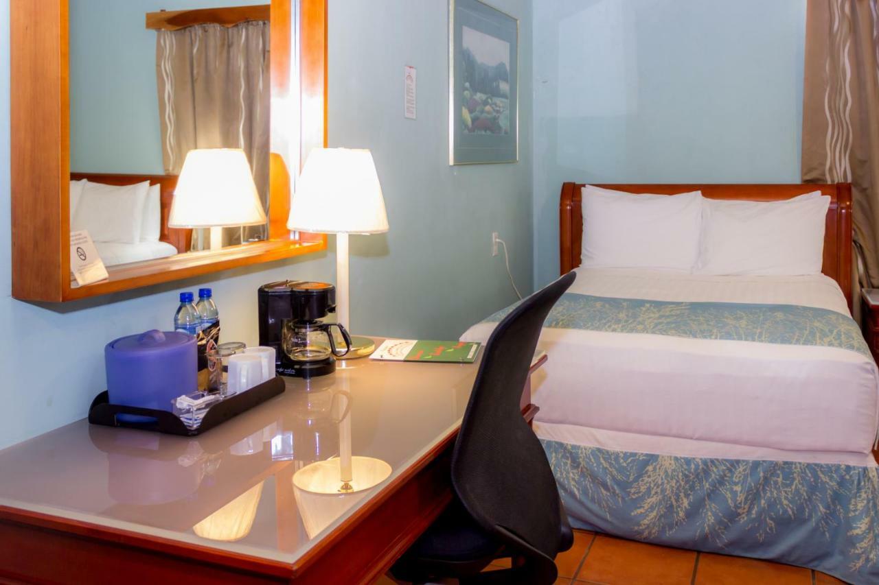 Rolson Hotel San Ignacio Bagian luar foto
